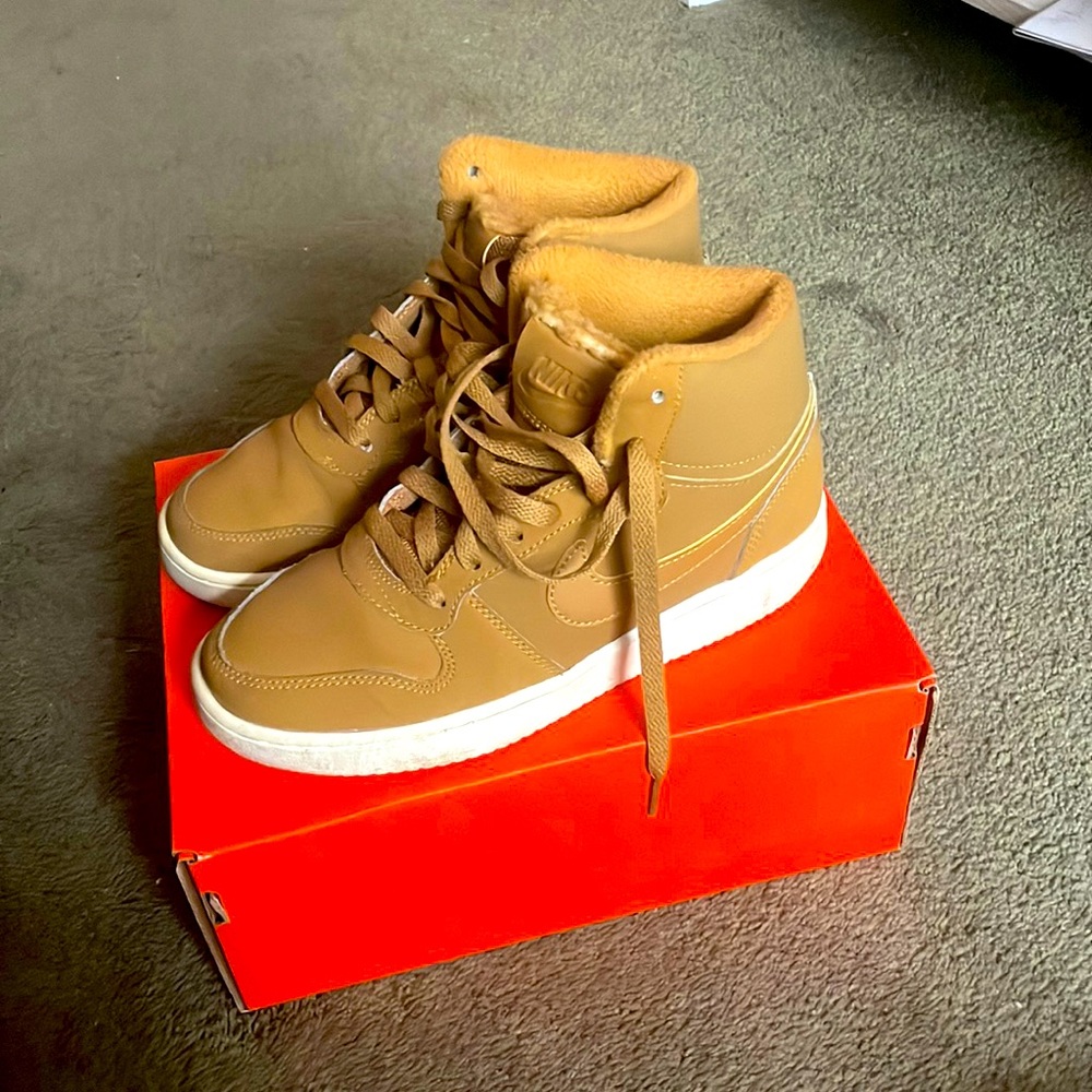 AF1 “flax”